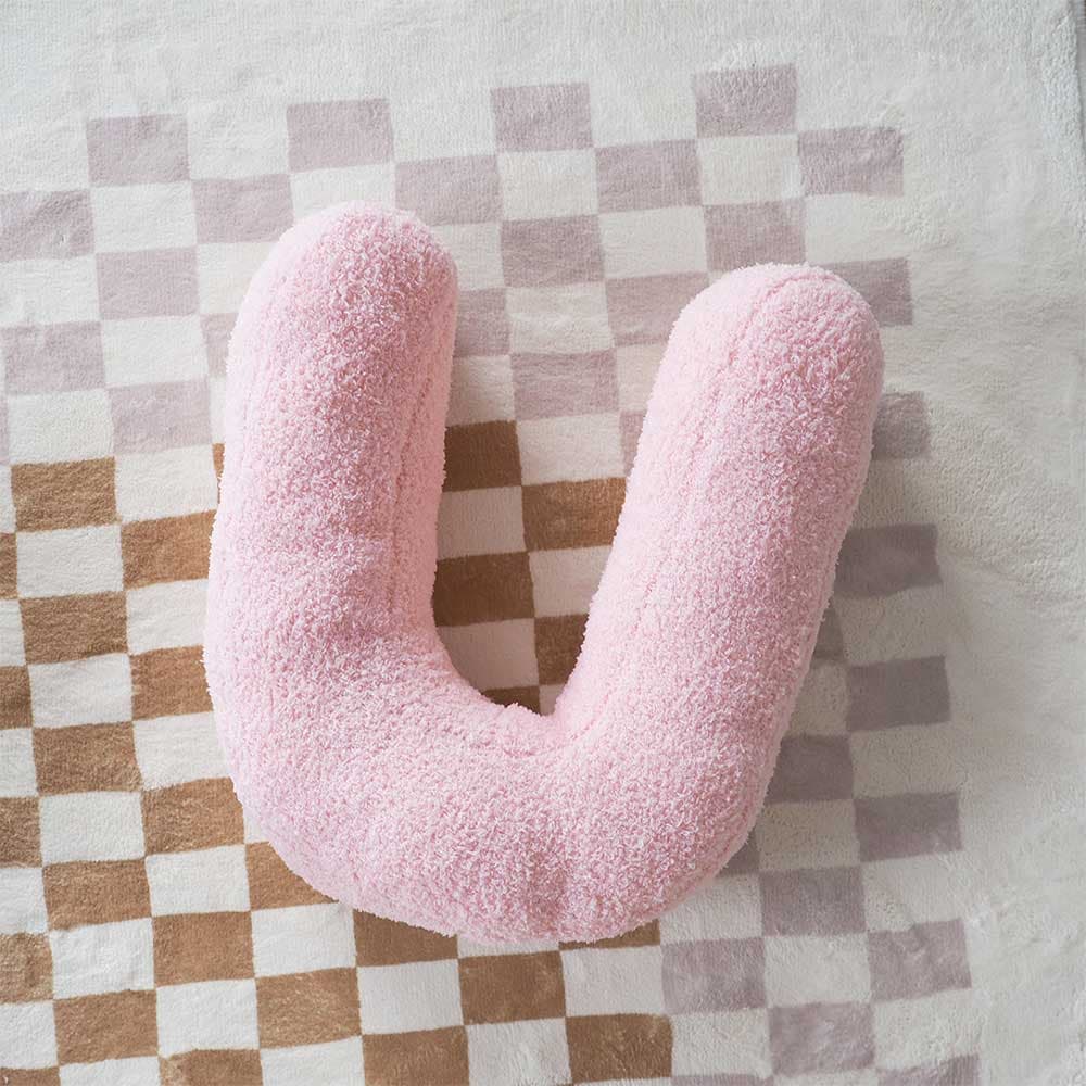 หมอนอิงตัวอักษร - U (สีชมพู)