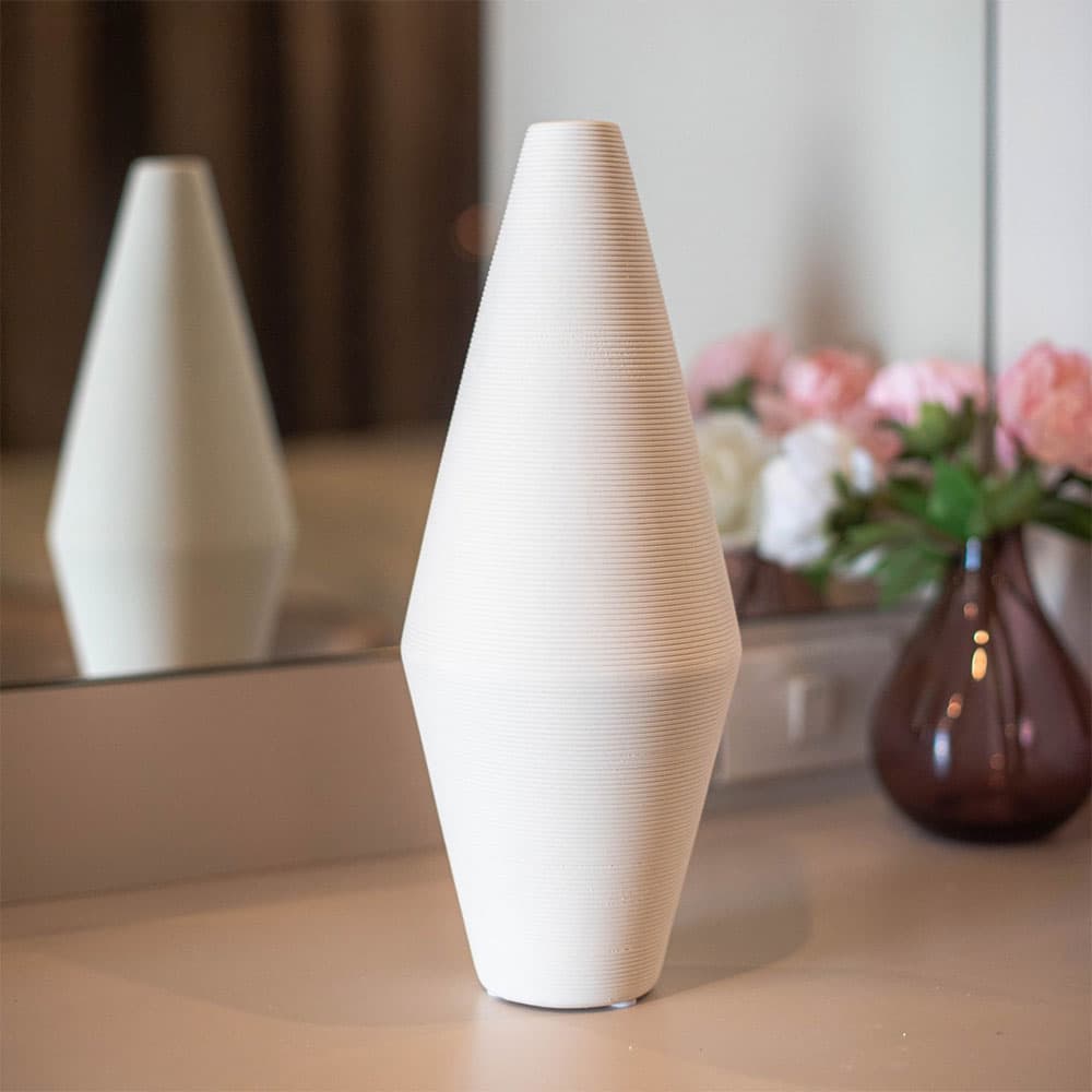 แจกันทรงเพชรผิวลอน